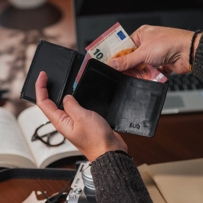 SLIQ pro | Смарт портфейл с RFID защита